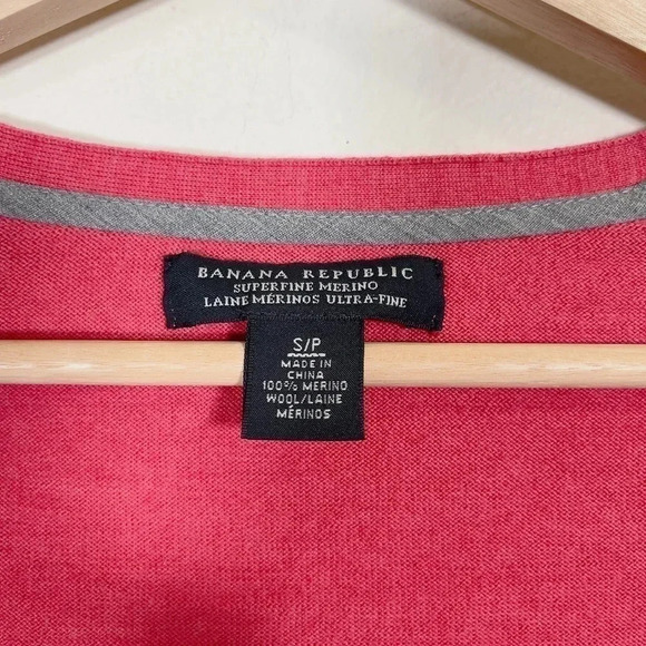 Banana Republic Extra Fine Merino Wool Pink Berry Cardigan - Picture 9 of 13